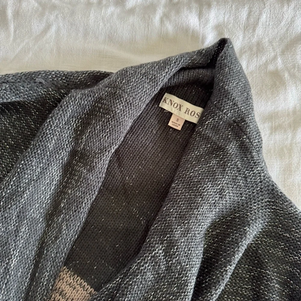Knox Rose Fringe Open Front Boho Kimono Cardigan Gray/Pink Sparkle Silver Thread